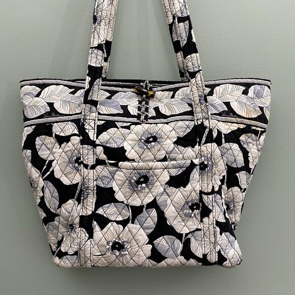 Vera Bradley Tote Bag Purse Black White Floral Quilted Cotton Cottagecore - Picture 2 of 15